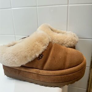 UGG Chestnut Shearling Platform Slippers